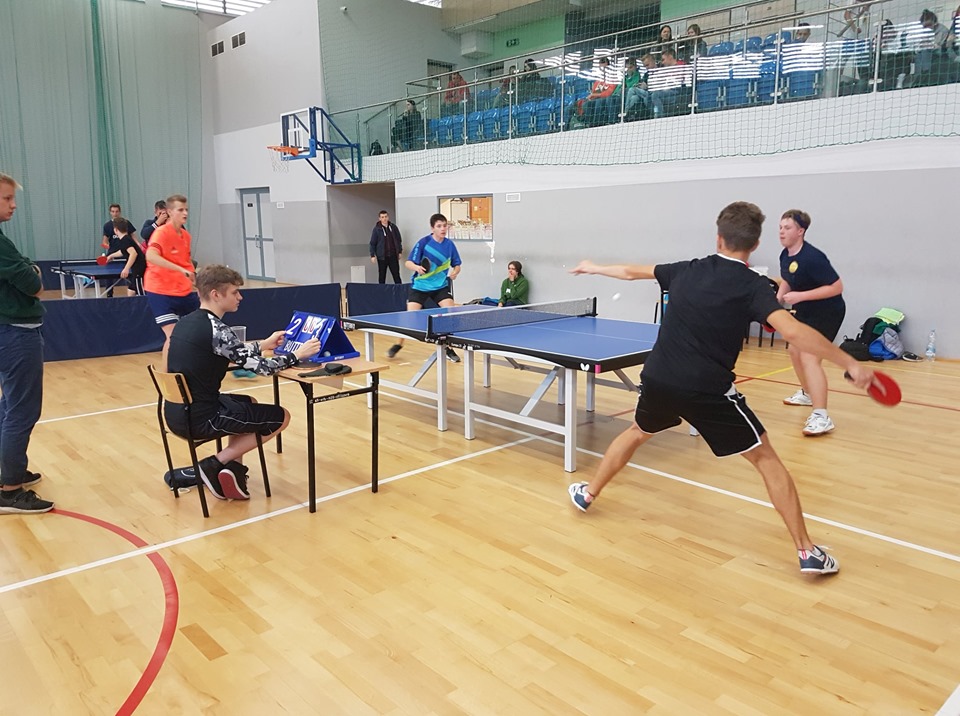 III LO Mistrzem Częstochowy w tenisie stołowym